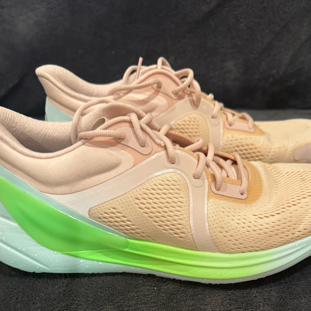 Lululemon Athletica Cream and Green Athletic Shoes with Breathable Mesh